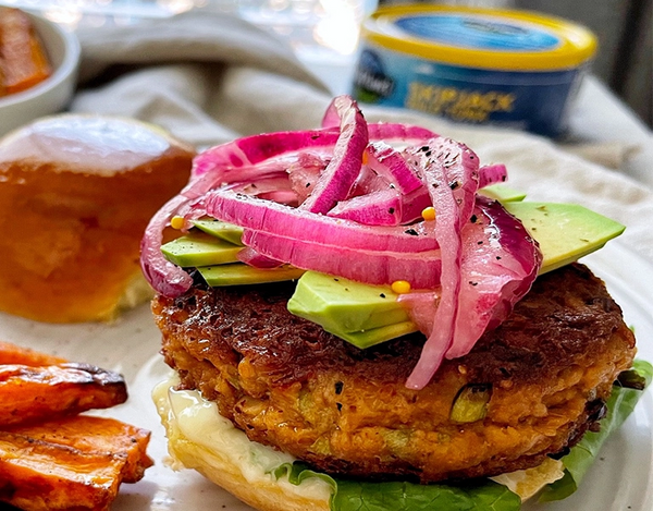 Southwest Chipotle Tuna Burgers