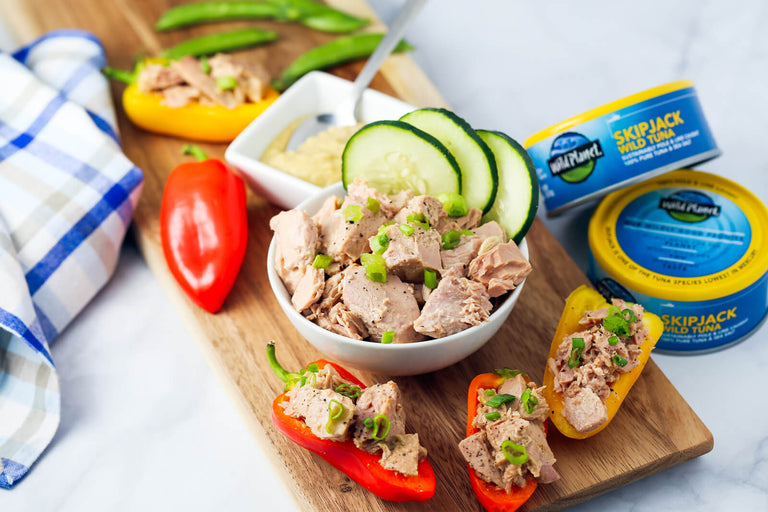 Tuna and Hummus Sweet Peppers