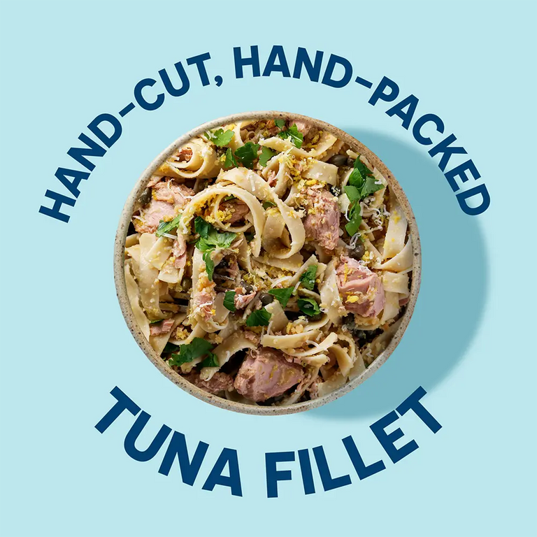 Beauty shot of Skipjack Wild Tuna in Olive Oil