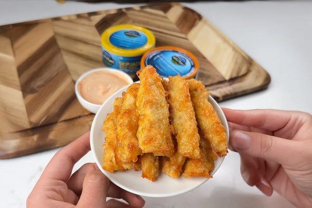 Crispy Tuna Sticks with Sriracha Mayo