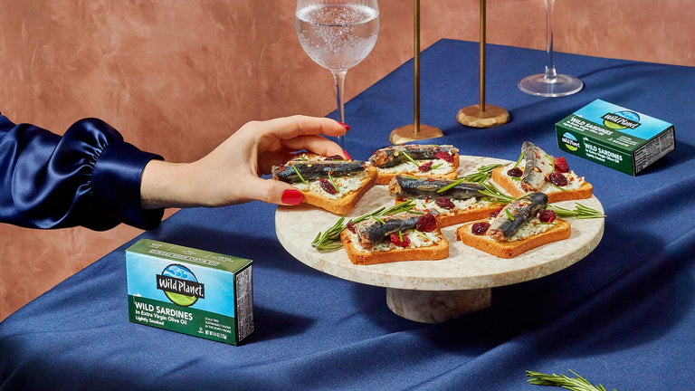 Photo of Sardines and Crackers